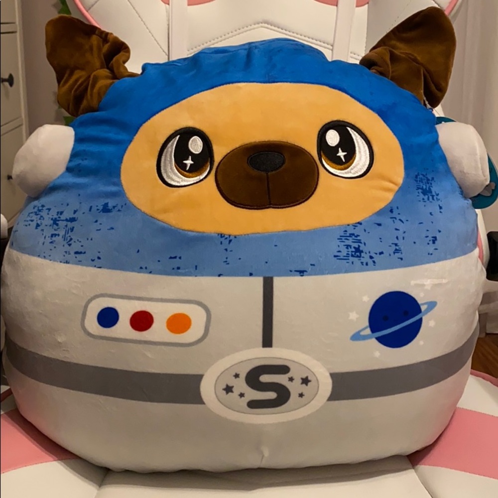 Squishmallows Daryl 16 inch NWT